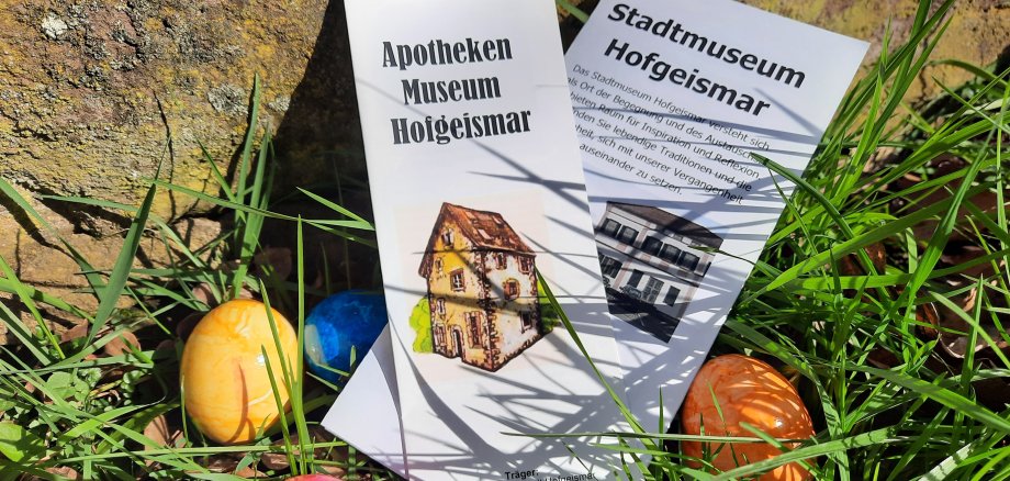 Bunte Ostergrüße erwarten die Gäste an Ostermontag in beiden Hofgeismarer Museen.